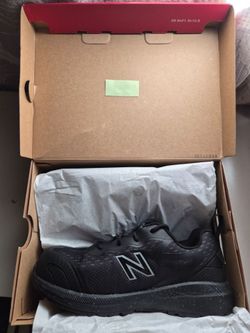 New balance composite steel toe Woman shoes SIZE 7.5