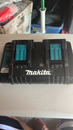 Cargador Makita doble