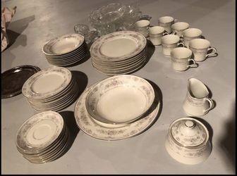 Rare High end service for 8 China