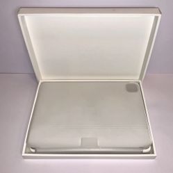 Apple Magic Keyboard MWR03LL/A A2975 for iPad Pro 11" (M4) White