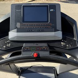 NORDICTRACK ELITE 1000 TREADMILL 