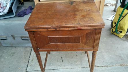 KENMORE SEWING MACHINE