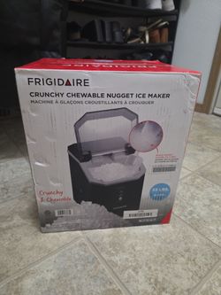 Nugget ice machine