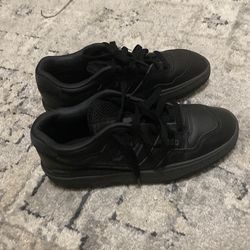 New balances in black