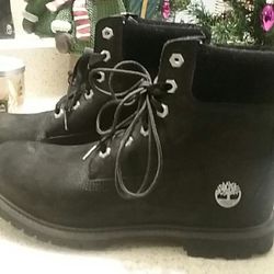 Timberlands women size 10