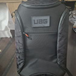 URBAN ARMOR GEAR UAG 24-Liter Backpack Lightweight Tough Weather Resistant Laptop Backpack, fits up to 16-inch, Standard Issue Black 