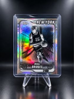 Mikal Bridges Topps Chrome New York Basketball Card