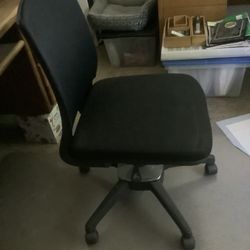 Like-new Office Chair