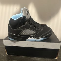Jordan 5 Unc Size 8.5