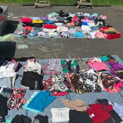 Women’s / Girls Clothes 