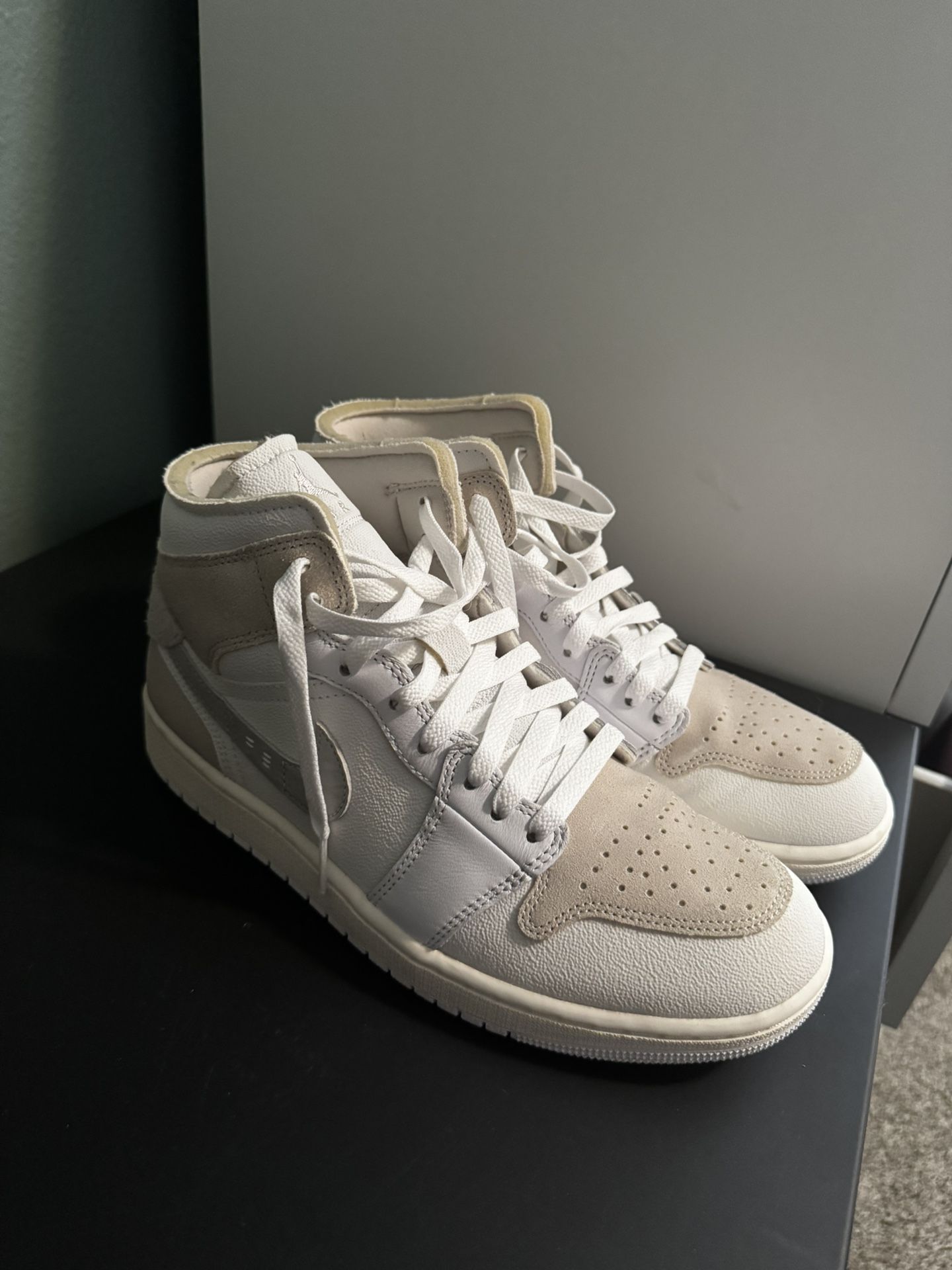 Air Jordan 1 - SE Craft - Inside Out - Size 9