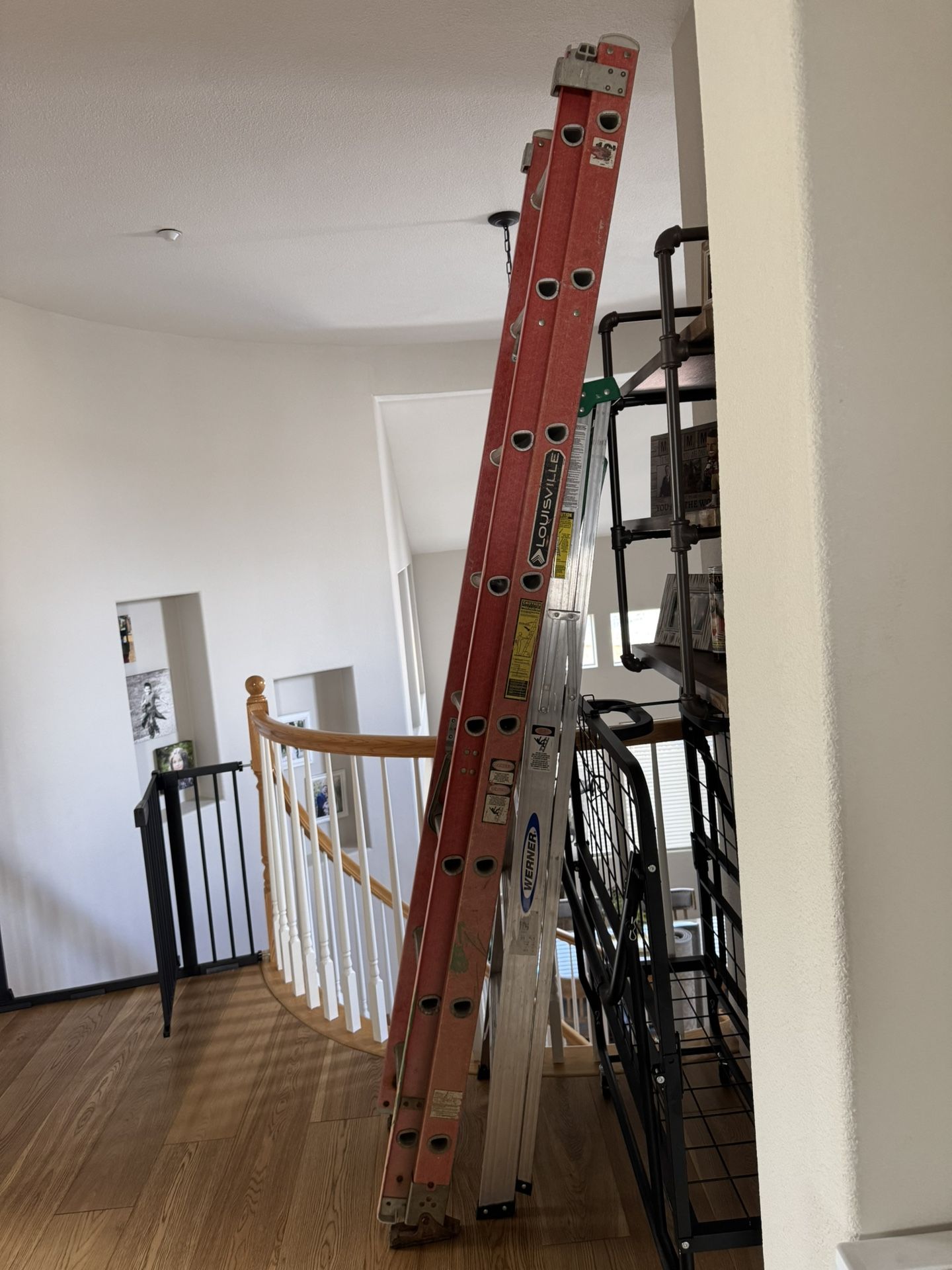 Louisville 16ft Ladder