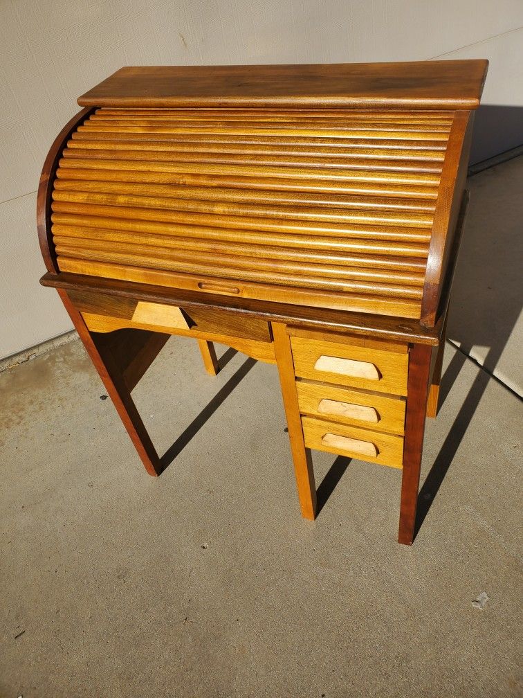 Rolltop Desk