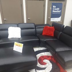 Rio Black Leather Sectional Sofa W/Ottoman---Limited Stock!!!---$899---No Credit Needed Financing 