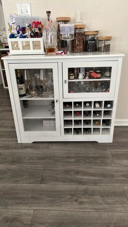 Kitchen bar