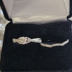 A beautiful 14k solid white Gold with natural diamonds. Price is firm