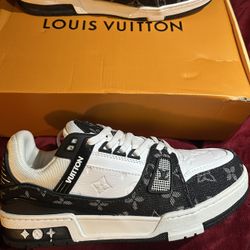 Louis Vuitton Trainer Sneakers 