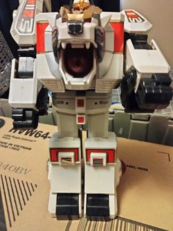 Classic White Lion Toy 