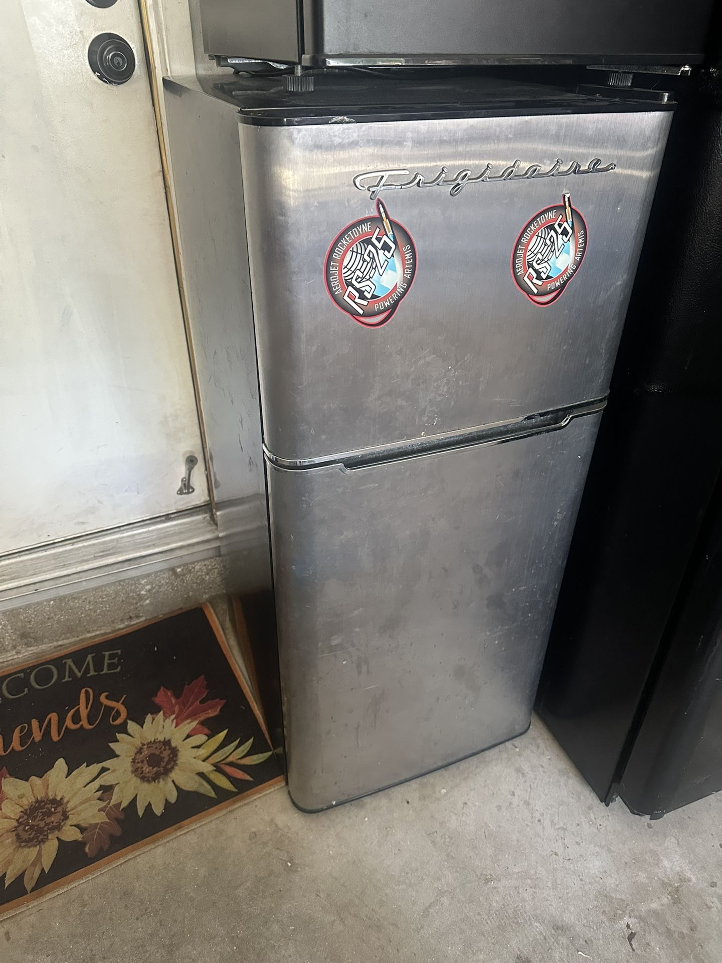 Mini Fridge With Freezer