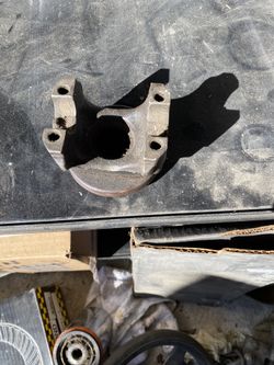 12 bolt Chevy yoke