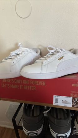 White ace court pumas