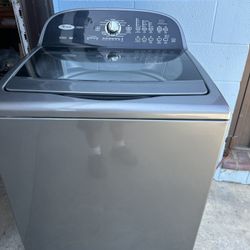 Whirlpool Cabrio Top Load  Washer .
