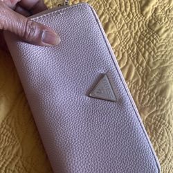 New Link Guess Wallet From Macys for Sale in Fort Worth, TX - OfferUp