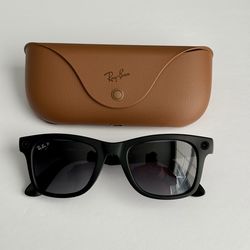 Ray-Ban Meta Smart Glasses Wayfarer Gen 1 - Large - Matte Black - Gradient Graphite Polarized