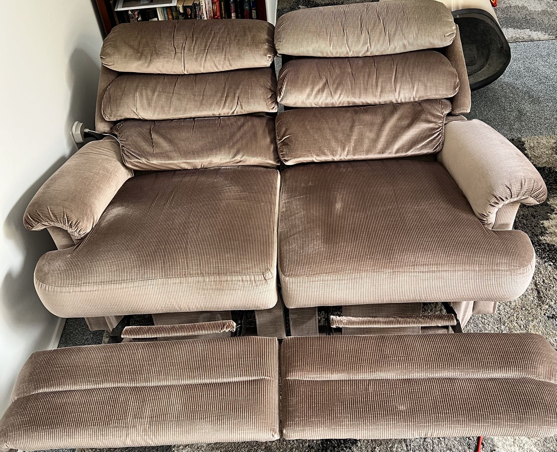 Original La-Z-Boy Manual Loveseat