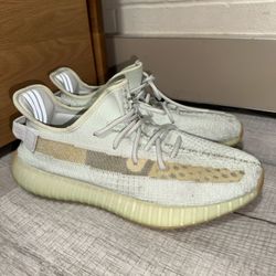 Yeezy Boost 350 V2 "Hyperspace" Size 11