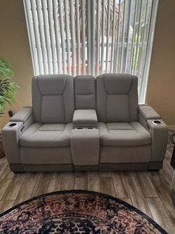 Polyurethane power loveseat