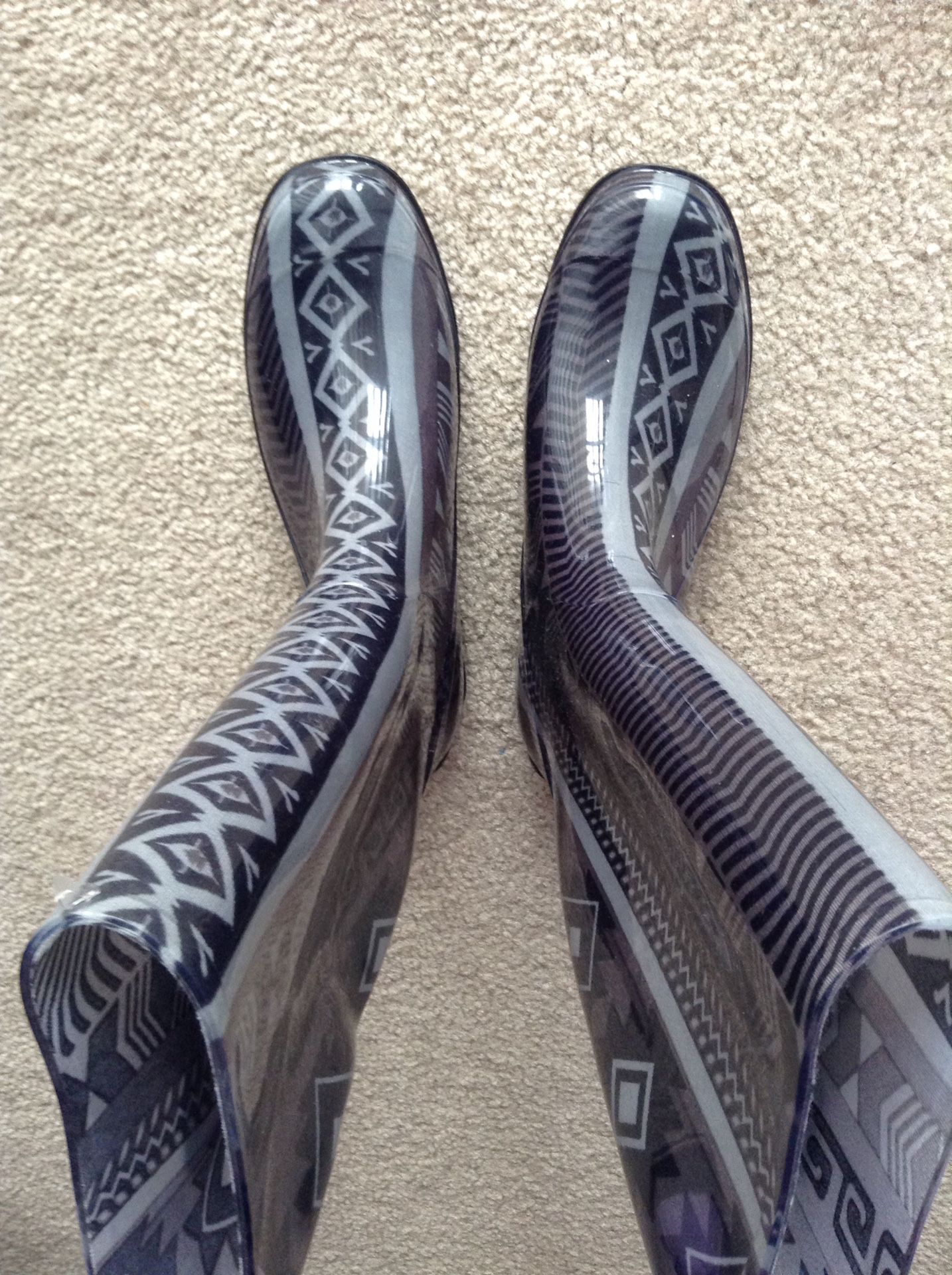 NEW! Rain / Snow boots calf-knee length, Size 8 beautiful design - $30