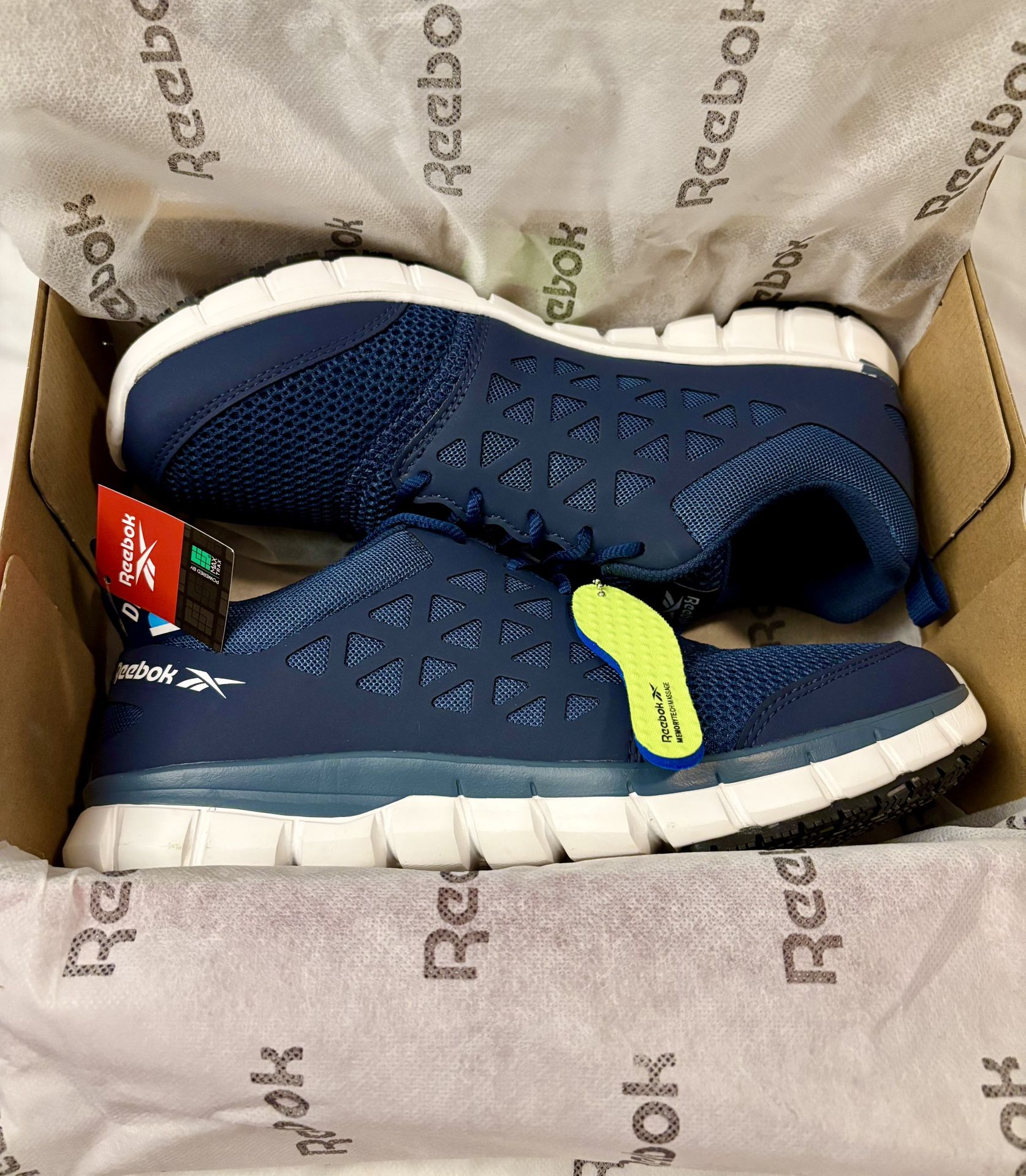 Bran New Men’s Athletic Work Reebok Sneakers
