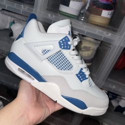 Jordan 4 Retro 'Military Blue'