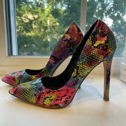 Size 7 Colorful Snake Skin Heels