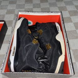 Jordan 4’s Royalty 