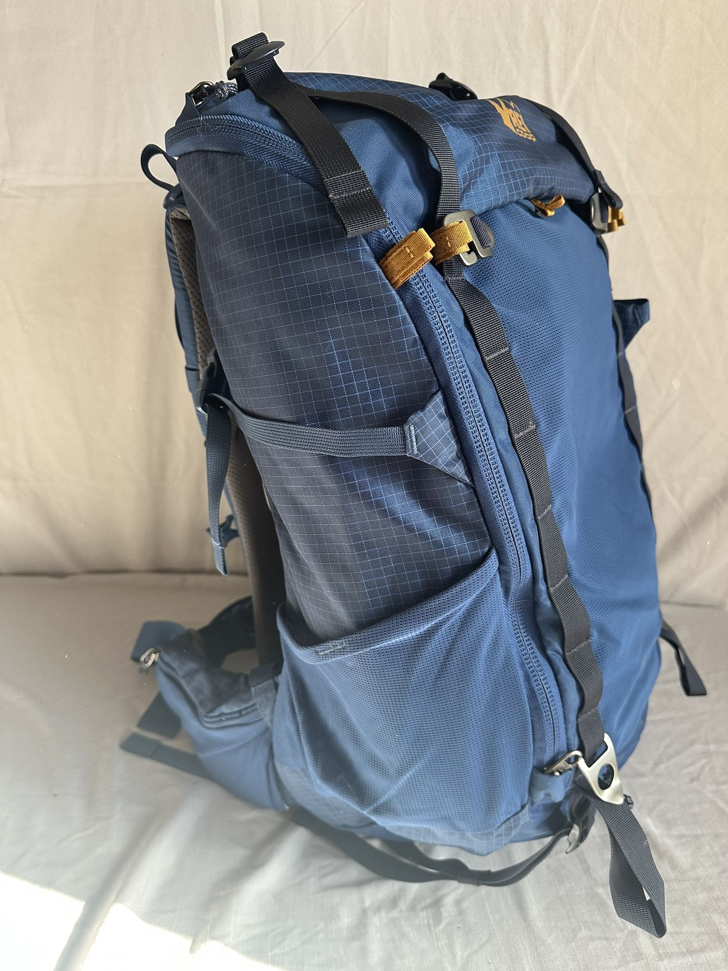 REI Trail 40 Backpack in Blue, Size Medium