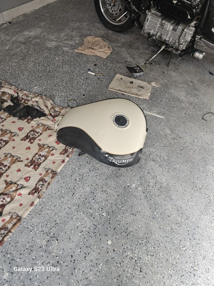 2010 Triumph Rocket111