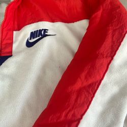 size small nike jacket 