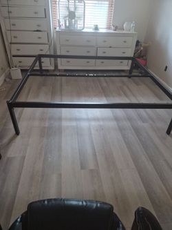 King Bedframe