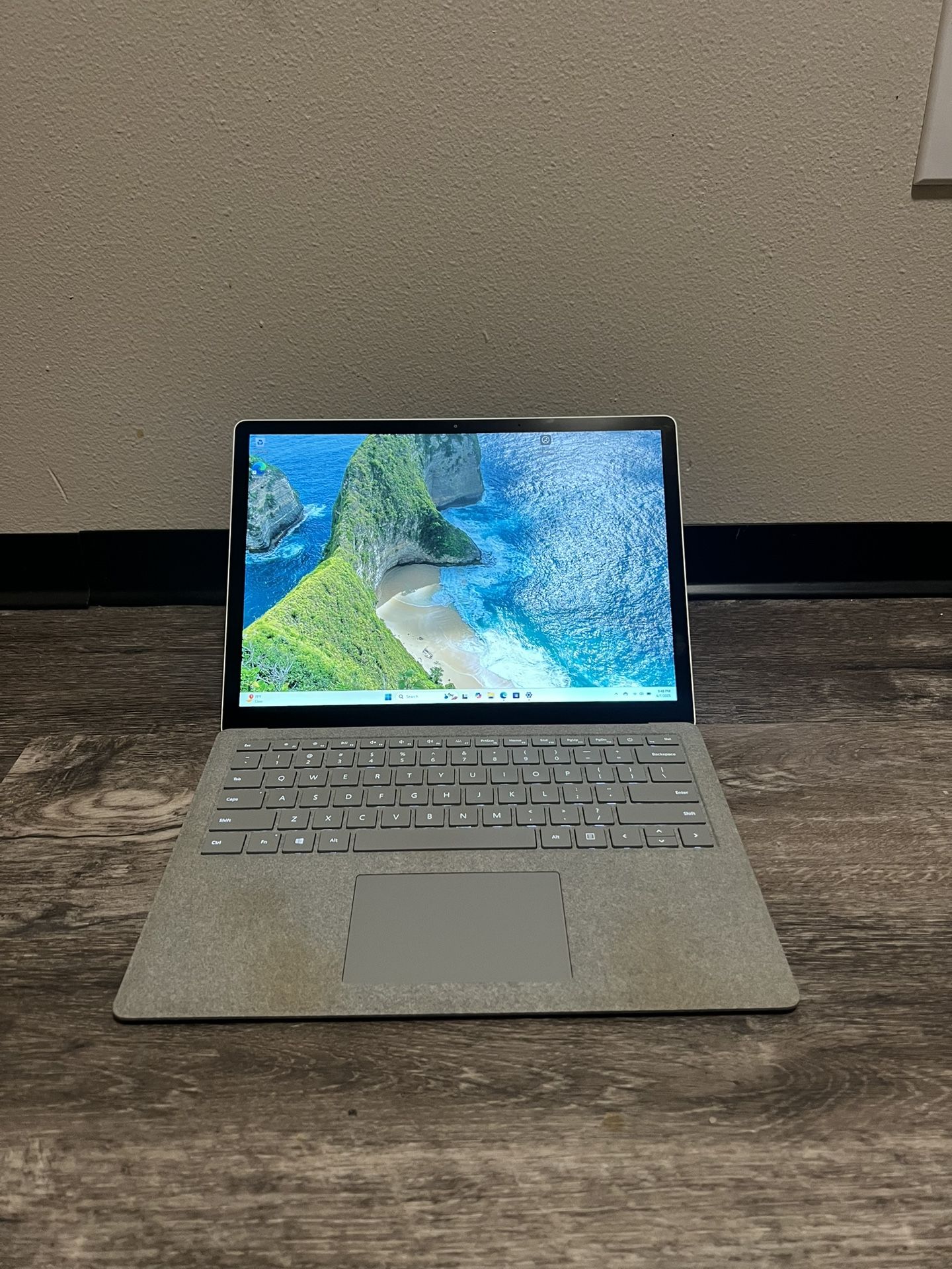Surface Laptop 2(negotiable)