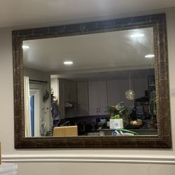 Mirror Wall 