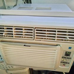Amana 12000 BTU Window Wall A/C Digital Air Conditioner and Dehumidifier