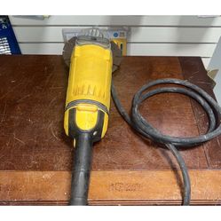 DEWALT DWE4557 7" 8,500RPM 4.7HP Angle Grinder