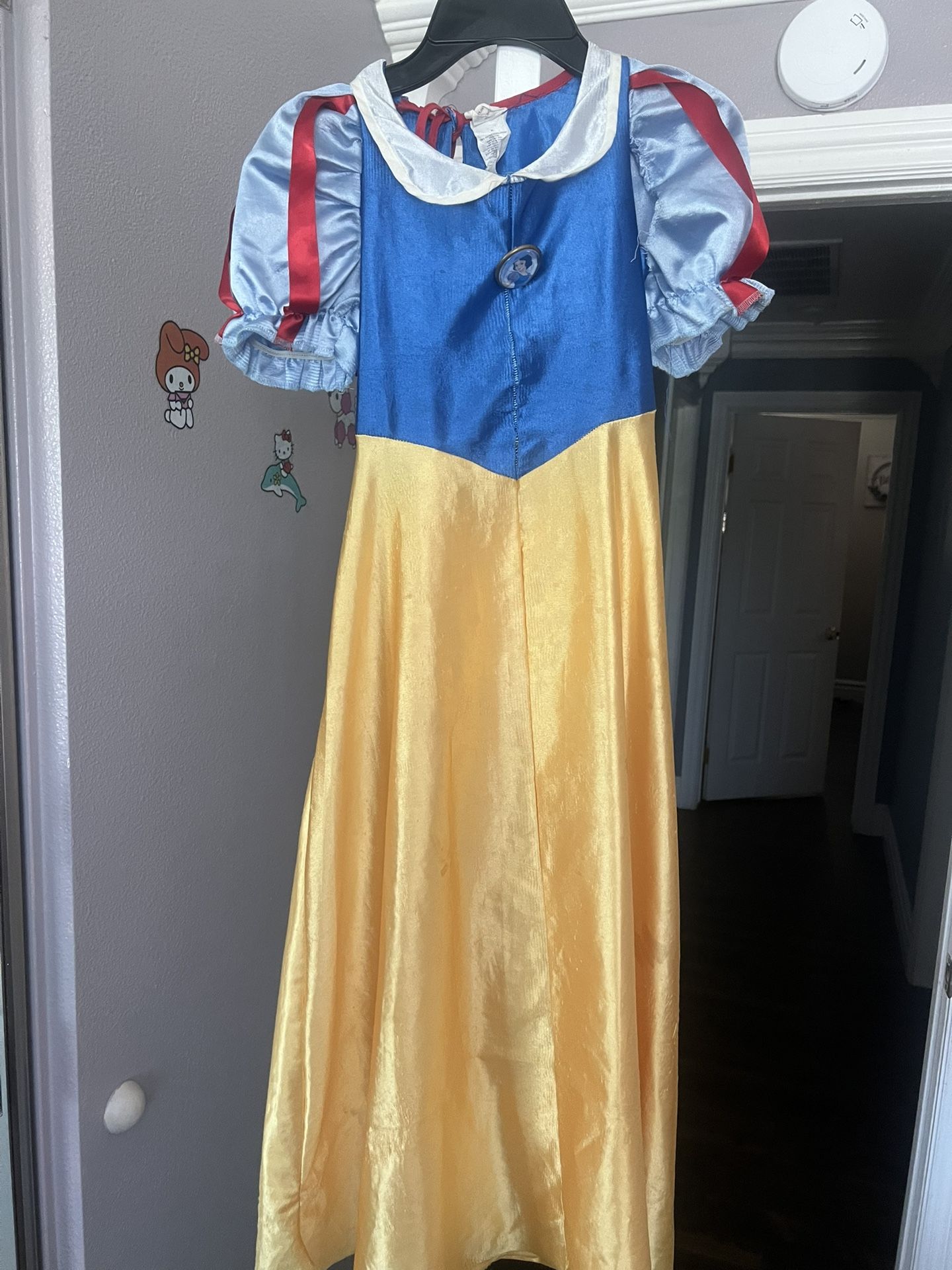 Halloween custom dress Snow White