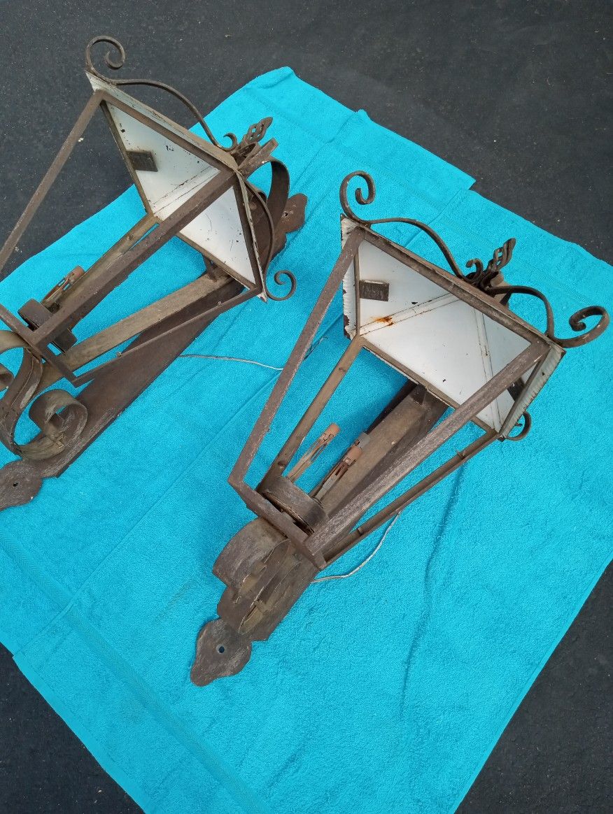Outdoor Lamps/Architectural Salvage