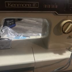 Kenmore 10 Sewing machine