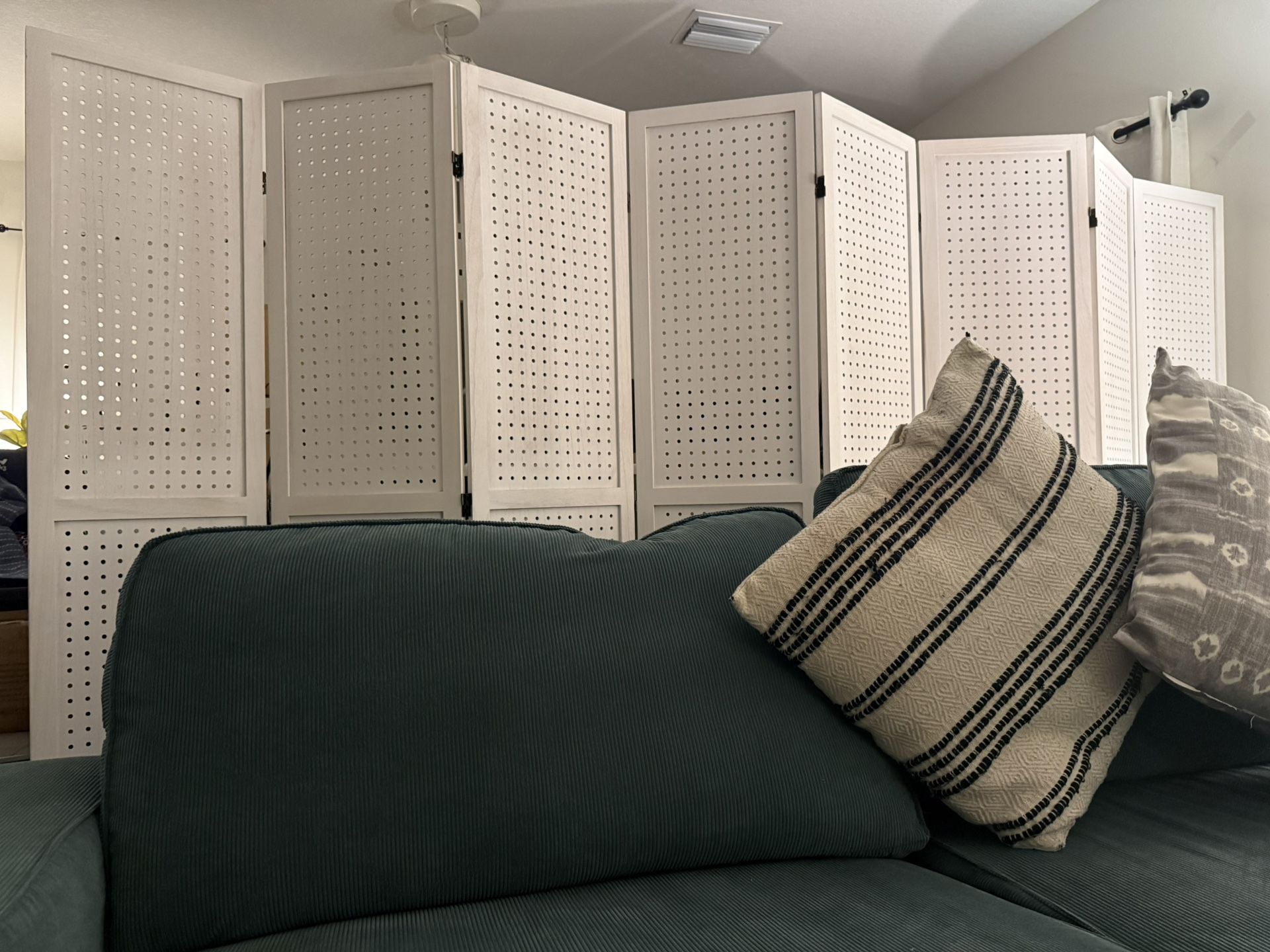 Wood divider room 8 panels