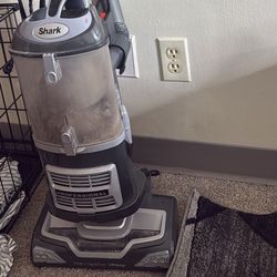 Shark professional Lift Away Vacuum 