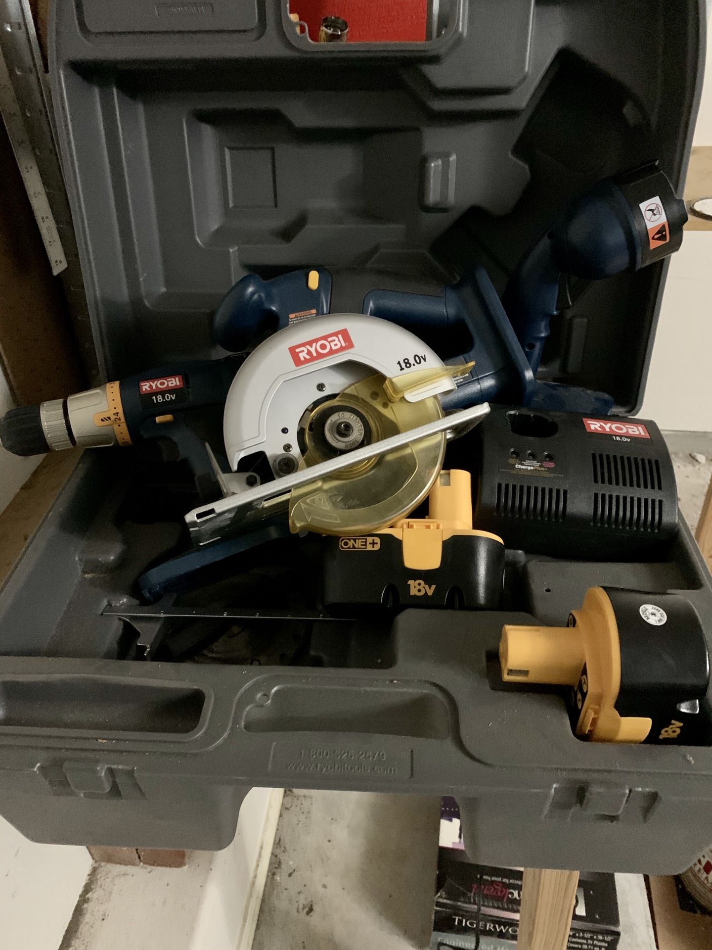 RYOBI set